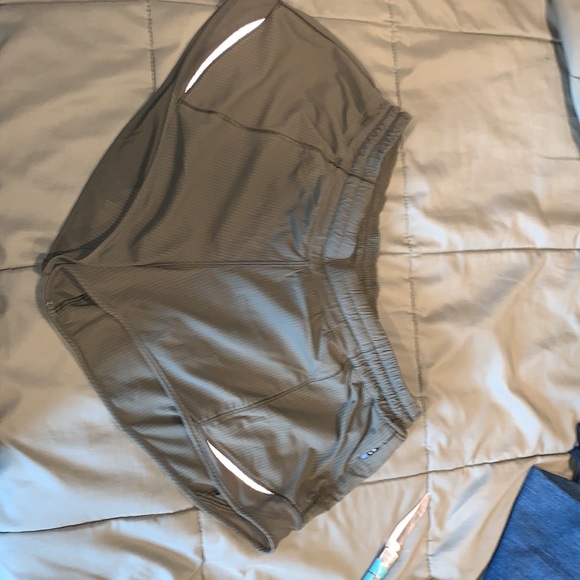 2 pairs of Lululemon hotty hot shorts - Picture 13 of 14